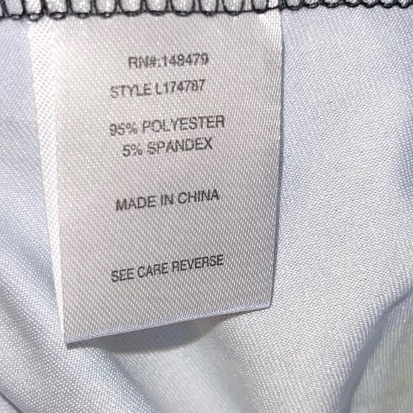 Lily by Firmiana Floral Long Sleeve Tunic Plus Size 4X - Picture 4 of 6